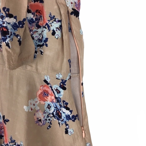 GIMMICKS by BKE Blouse Top Floral Appliqué Taupe Multicolor Boho Size Small - Picture 8 of 12